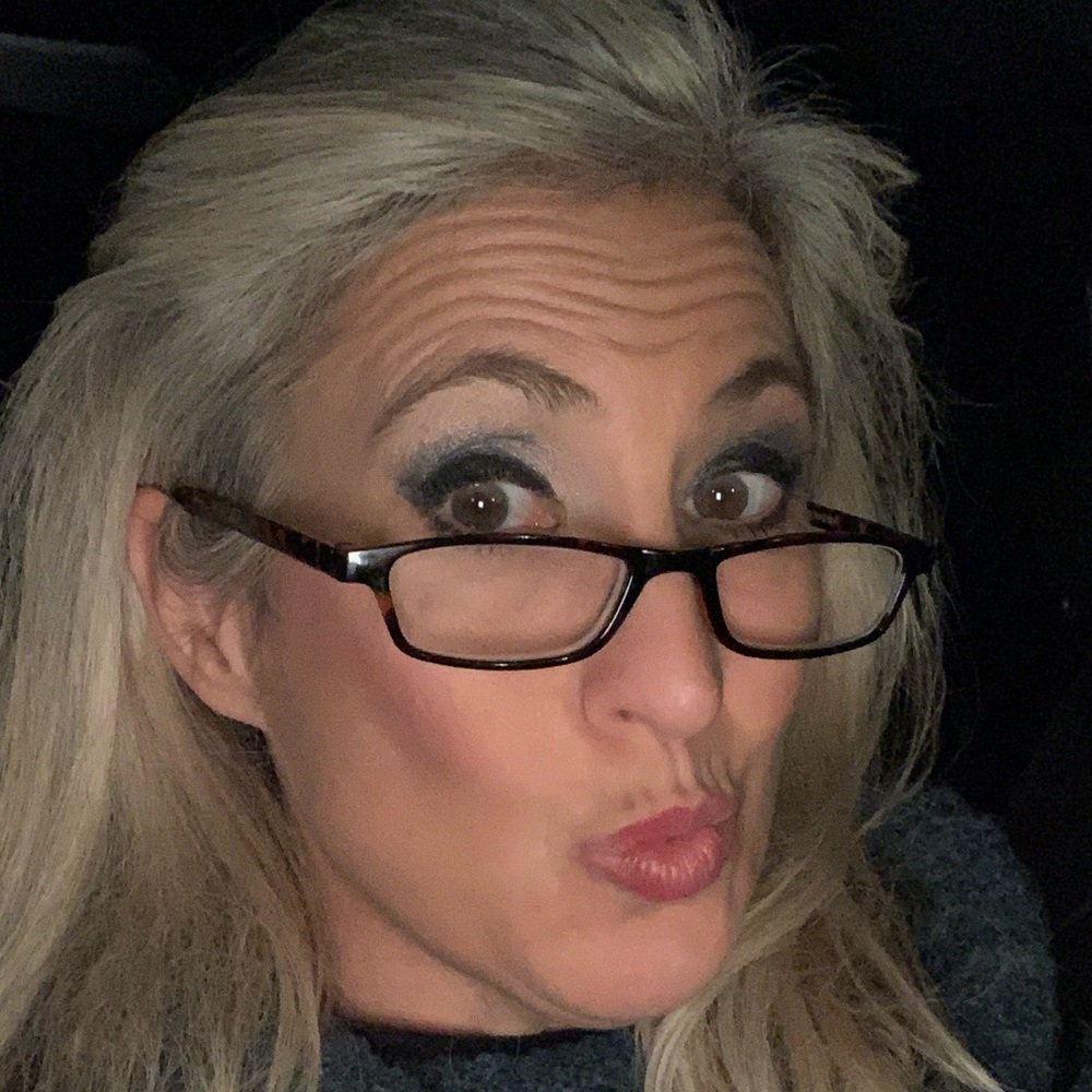Meet your Posher, Christa